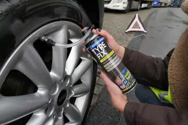Platten Reifen unterwegs reparieren
